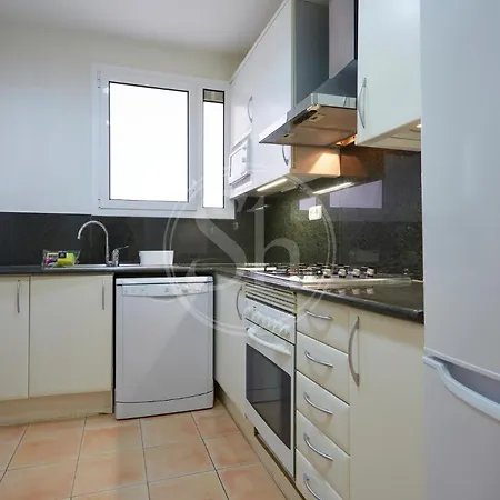 Piso Familiar Cerca De Diagonal *