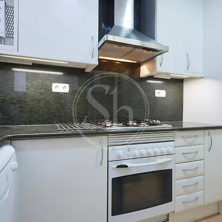 Piso Familiar Cerca De Diagonal Lägenhet *