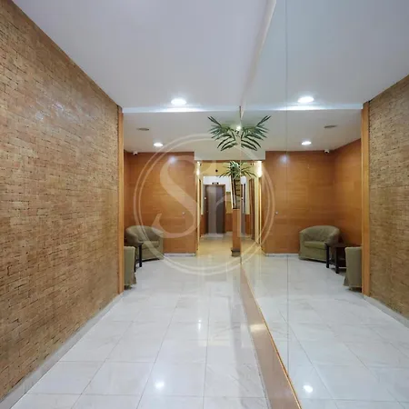 Piso Familiar Cerca De Diagonal Lägenhet *