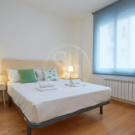 Piso Familiar Cerca De Diagonal Barcelona