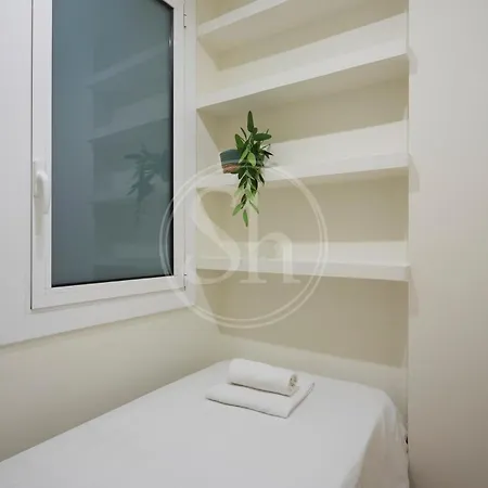 Piso Familiar Cerca De Diagonal Lägenhet Barcelona
